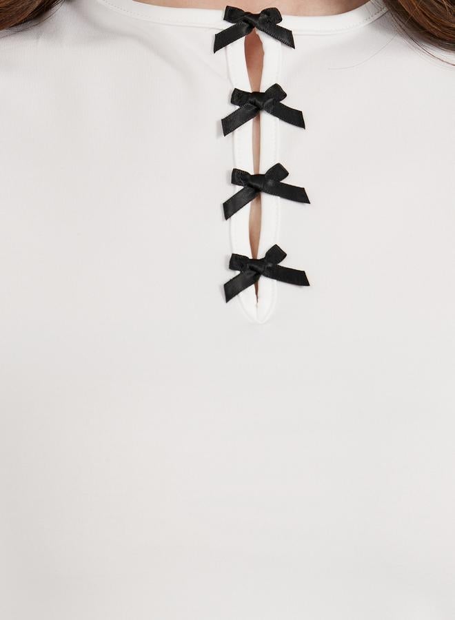 Styli Round Neck Bow Detail Fitted T-Shirt - Image 4